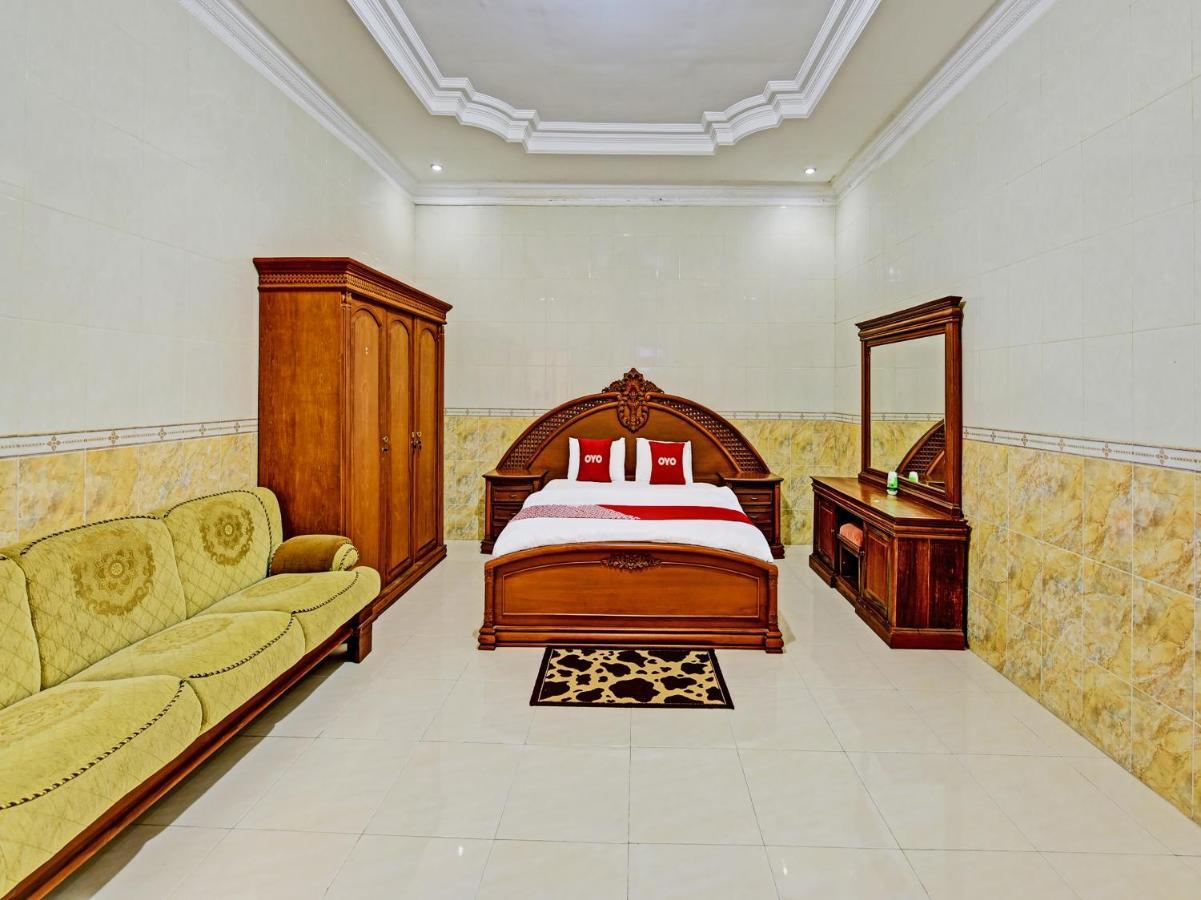 Collection O 91489 Hotel Tanjung Permata Cilacap Eksteriør billede